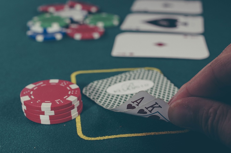 Tips for Choosing the Right Poker Website1